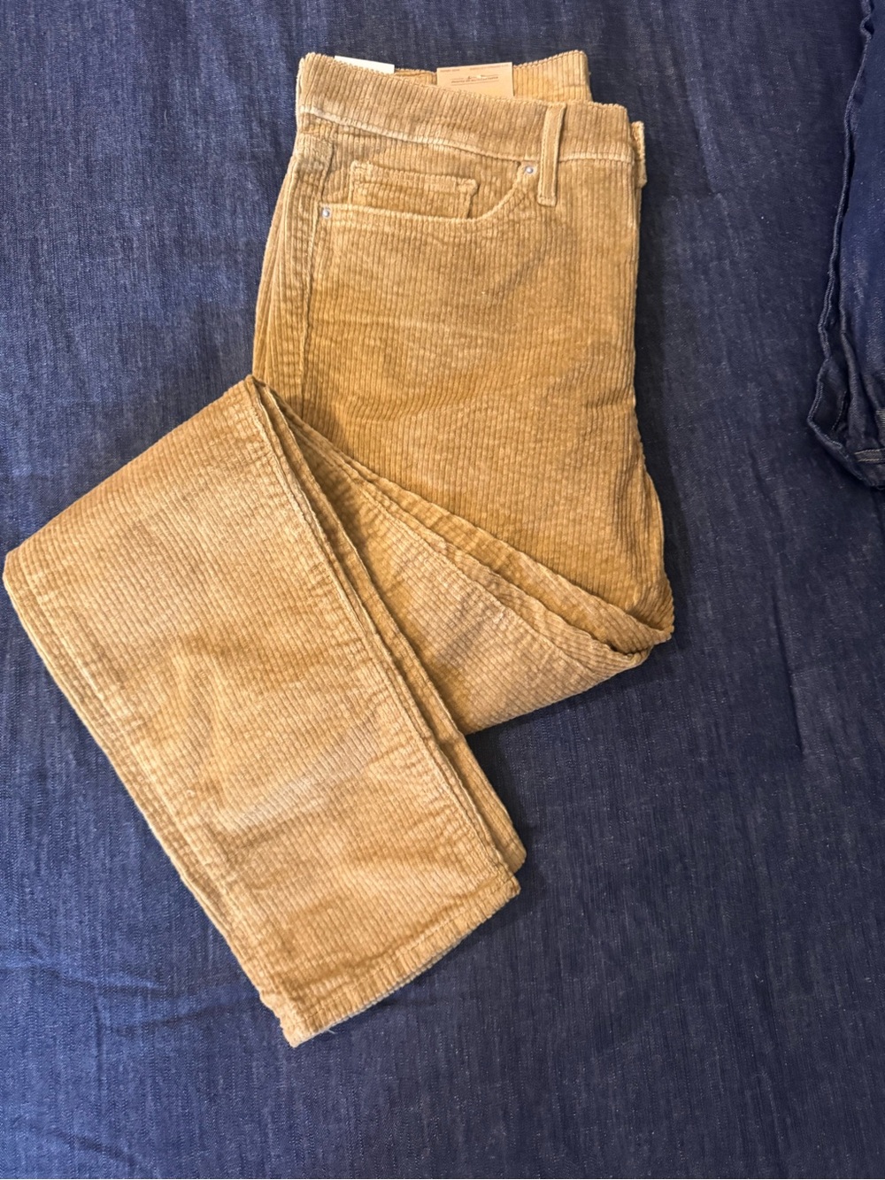 Levi's Men's Corduroy Pants in Tan unisex